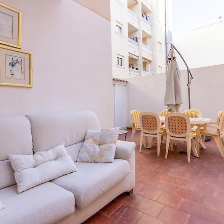 Apartament 2 Bedroom Lovely In